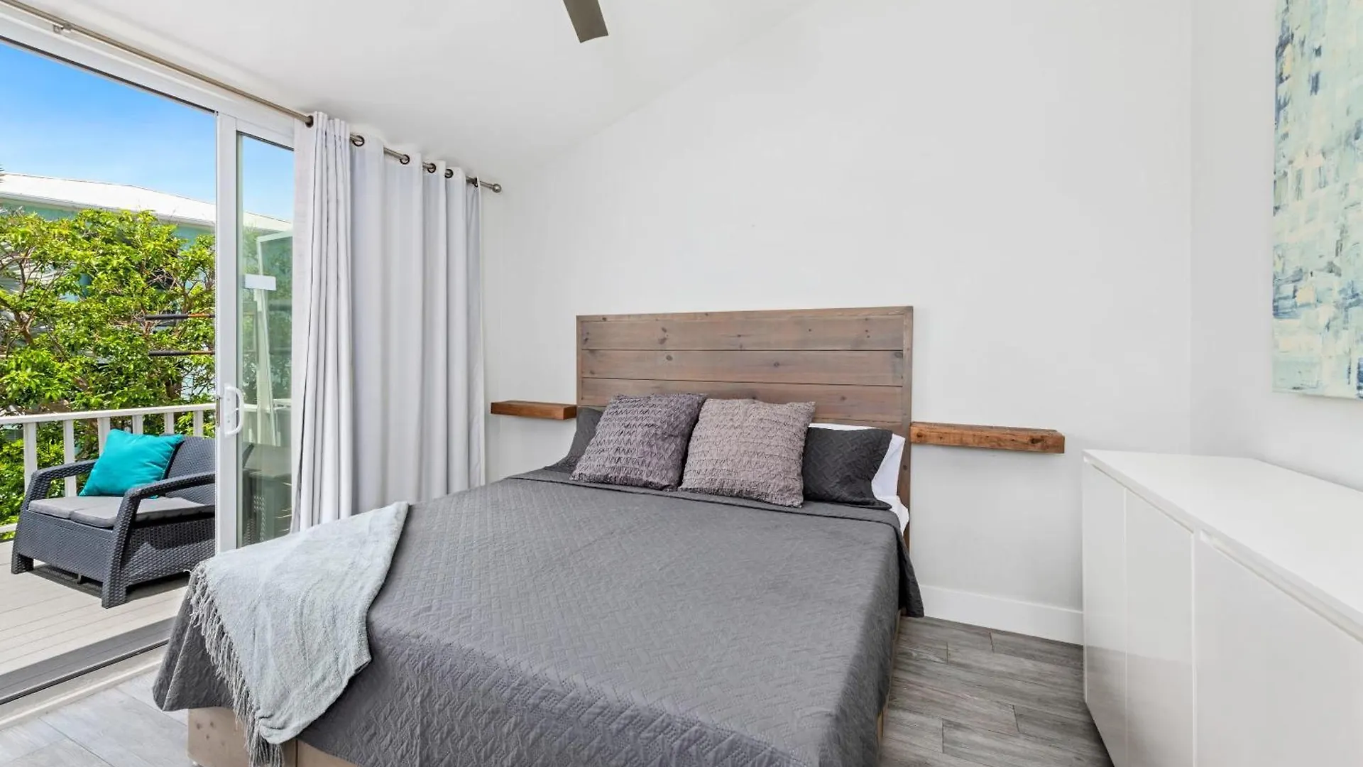 Beach Living At Island Pine Villas 'Bljw' George Town Apartment
