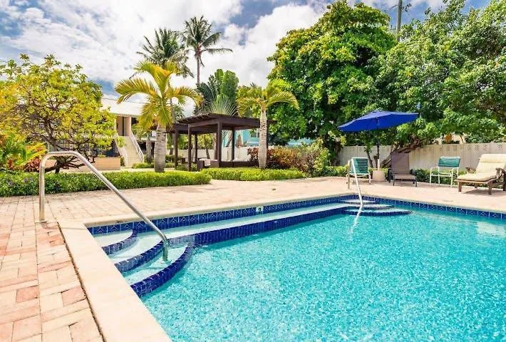 Beach Living At Island Pine Villas 'Bljw' George Town 0*,