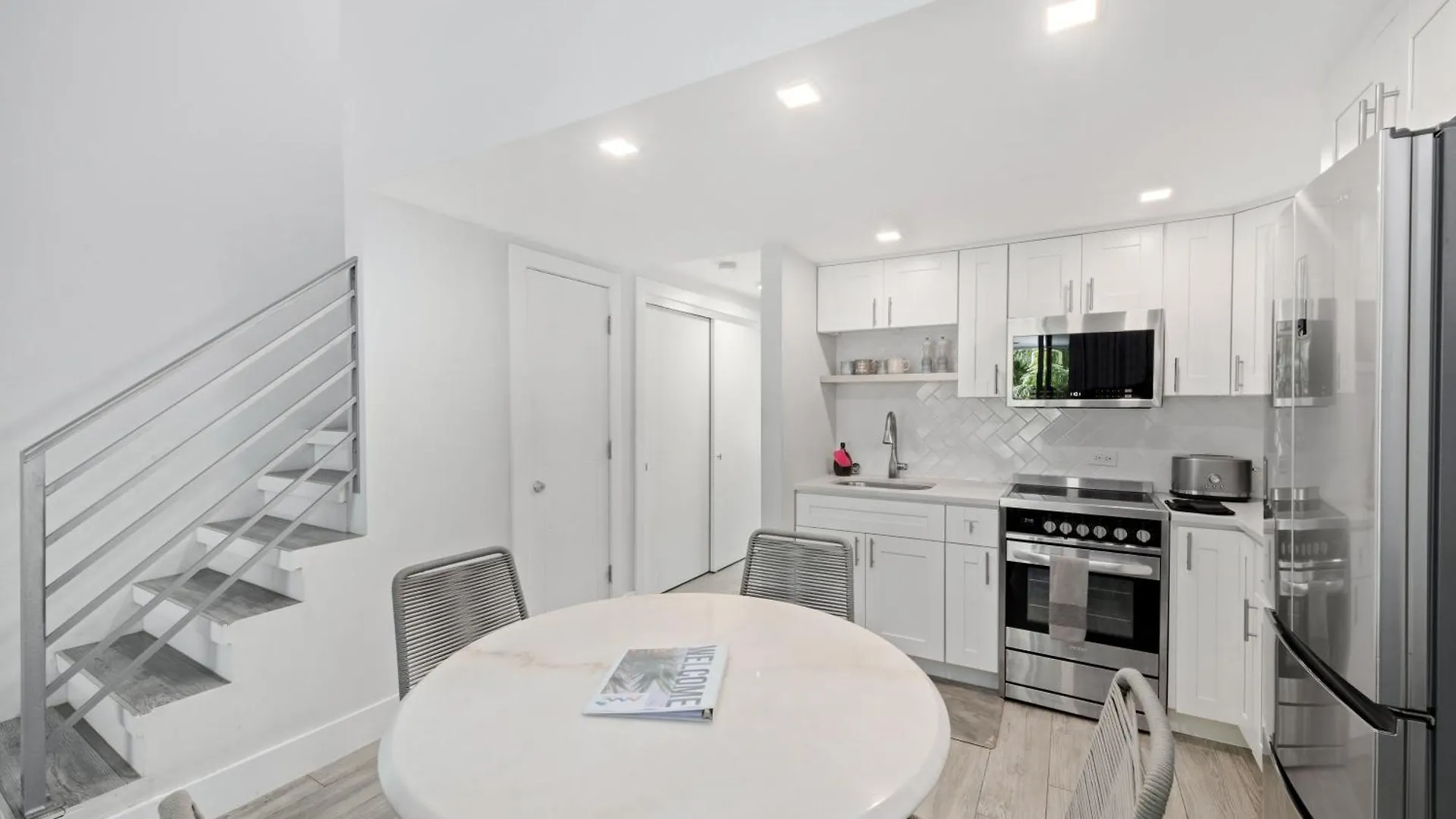 Beach Living At Island Pine Villas 'Bljw' George Town